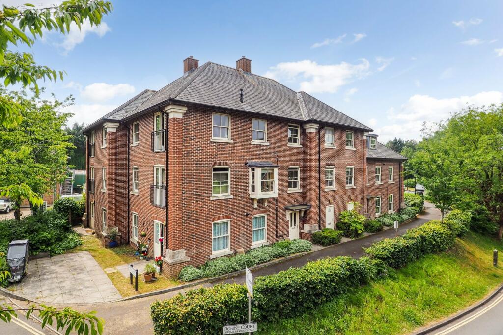 1 bedroom flat for sale in Robins Court, Alresford, Hampshire, SO24