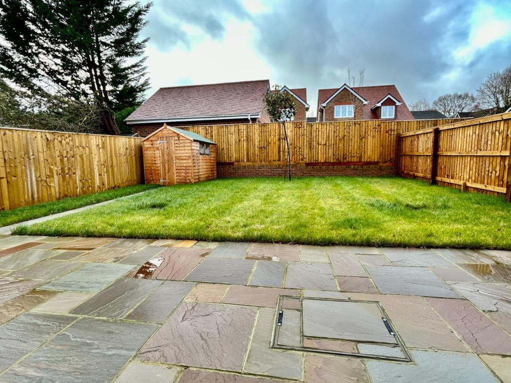 3 bedroom detached house for sale in Lymington Bottom Road, Four Marks