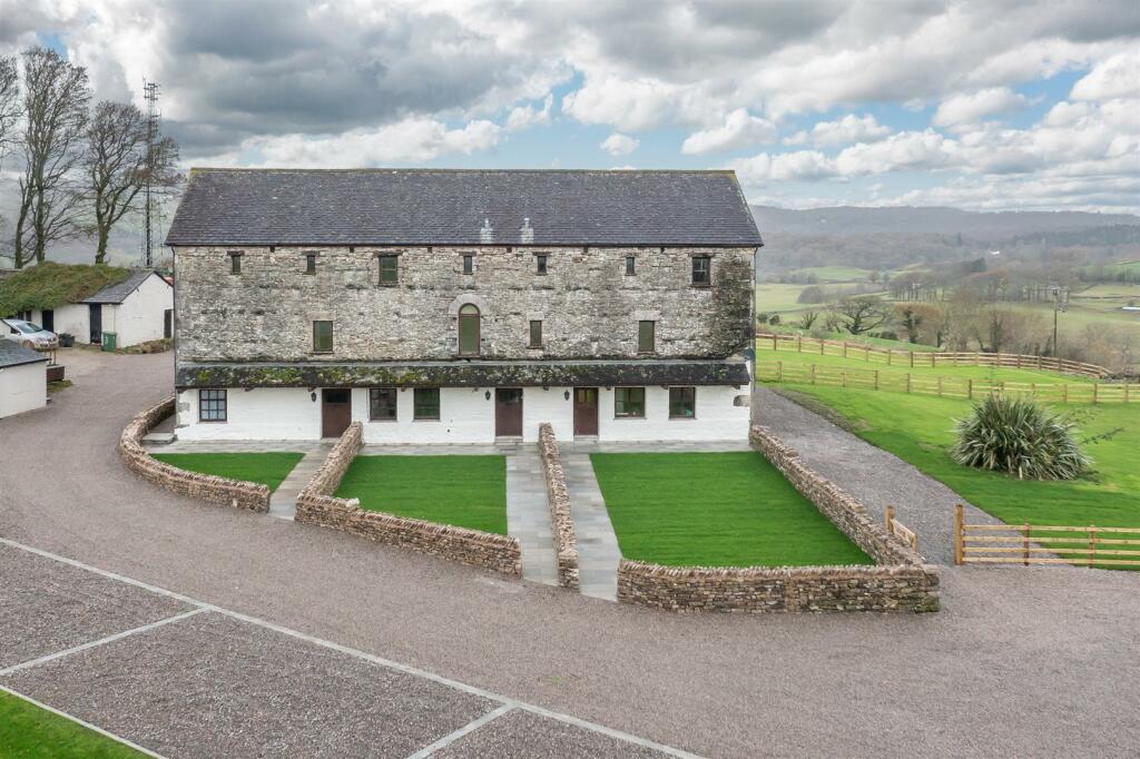 5 bedroom barn conversion for sale in 4 High Barn, Crosthwaite, Lyth