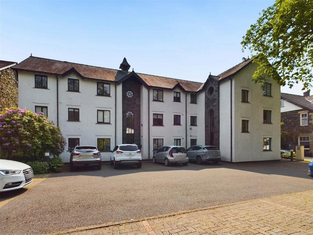 2 bedroom apartment for sale in 7 The Court, South Craig, Bownesson
