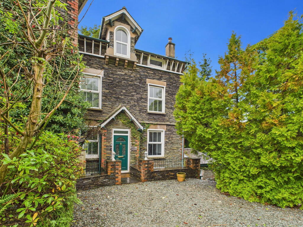Main image of property: Moss Cottage & Secret Nook, Rose Cottage Lane, Windermere, Cumbria, LA23 1BE