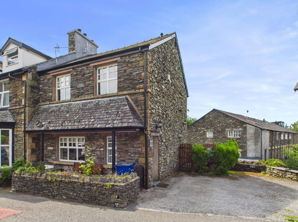 Main image of property: The Old Stables, 2 Park Road, Windermere, Cumbria, LA23 2AW