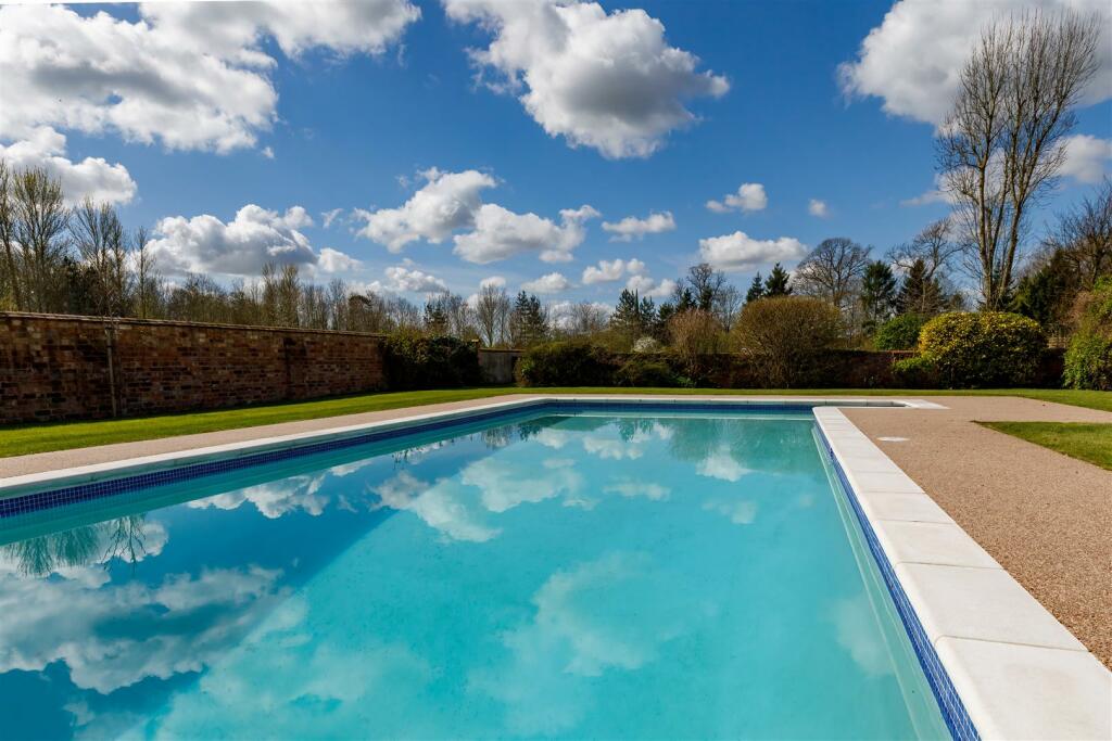 Additional property image - Banbury Road, Ladbroke, Southam
