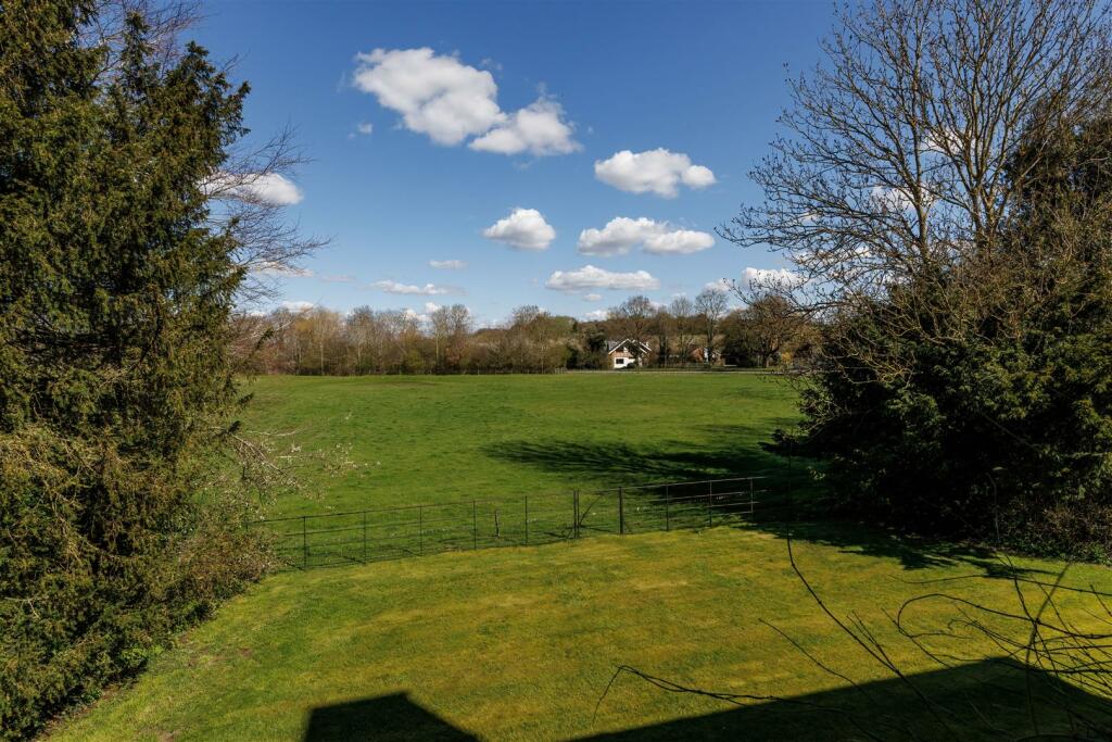 Additional property image - Banbury Road, Ladbroke, Southam