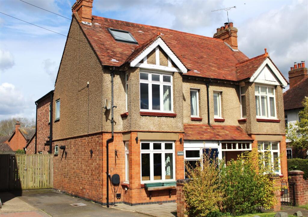 Main image of property: Southam Street, Kineton, Warwick