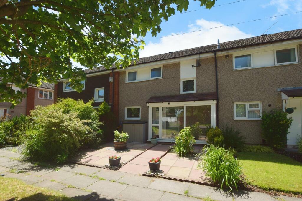 2 bedroom terraced house for sale in Abbots Drive, Bebington, CH63