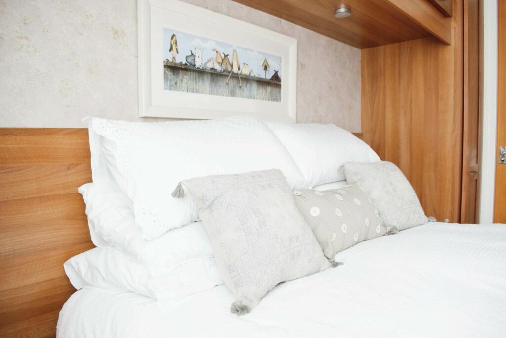 Additional property image - Dibbinview Grove, Spital