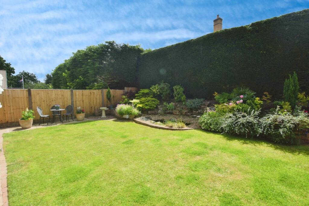 Additional property image - Dibbinview Grove, Spital