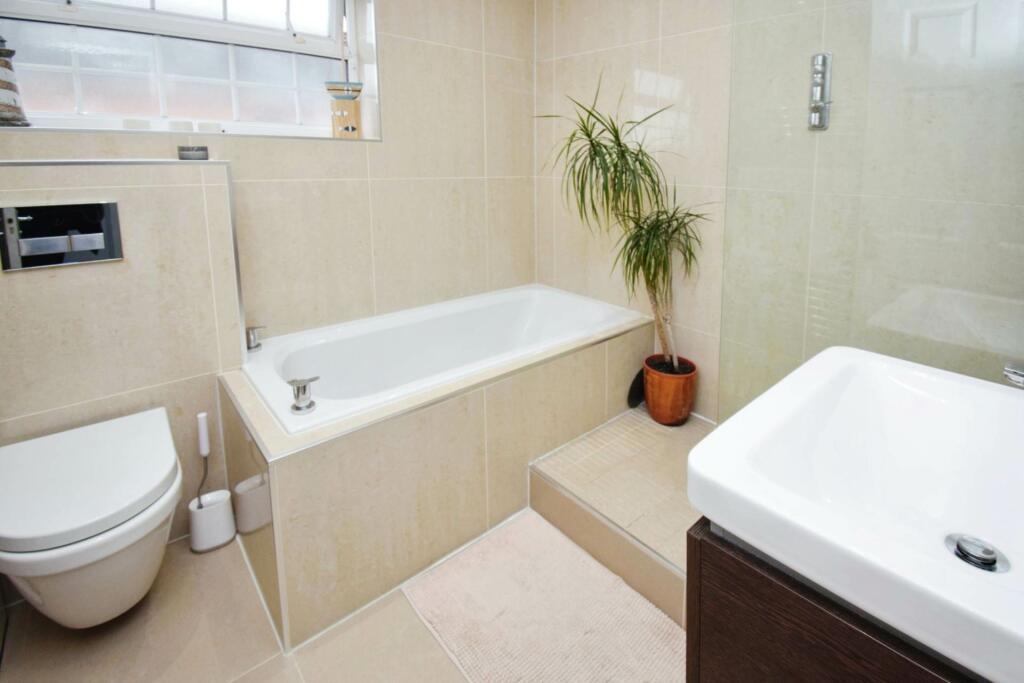 Additional property image - Venables Drive, Spital