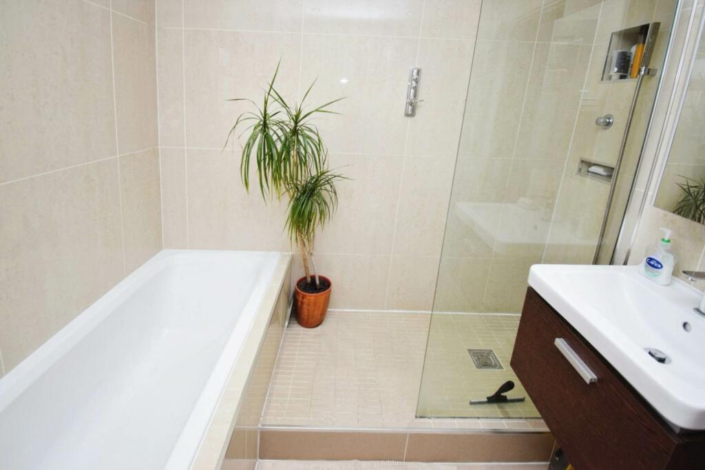 Additional property image - Venables Drive, Spital