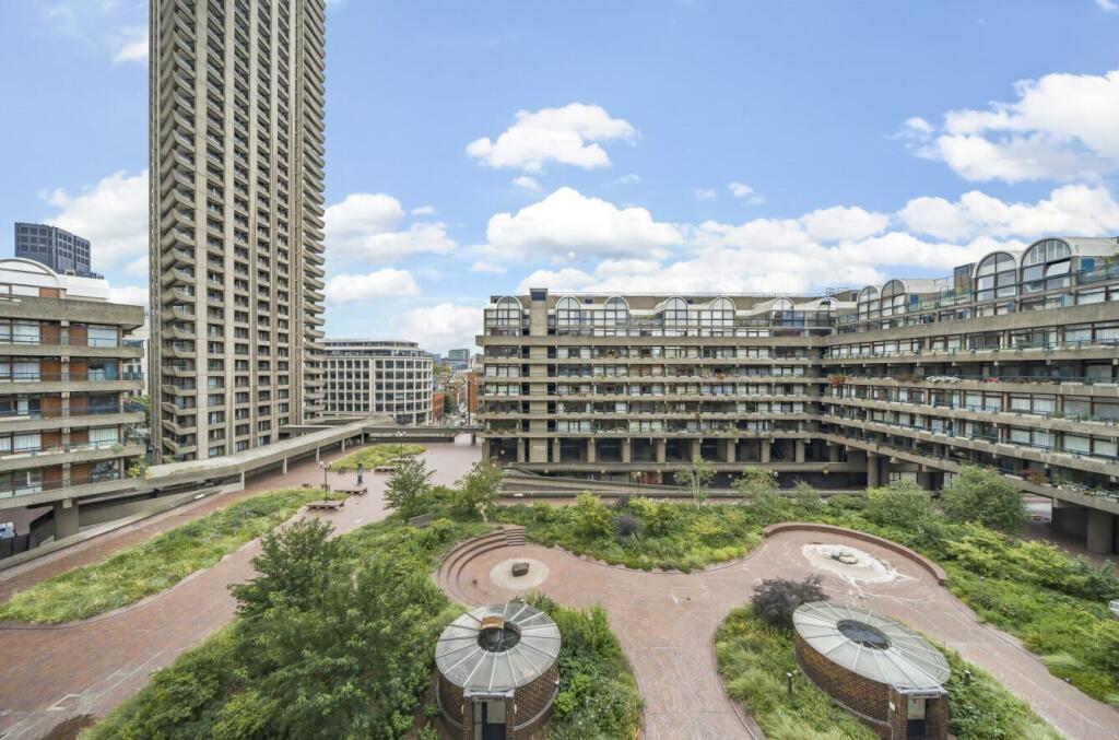 Main image of property: Bryer Court, Barbican, EC2