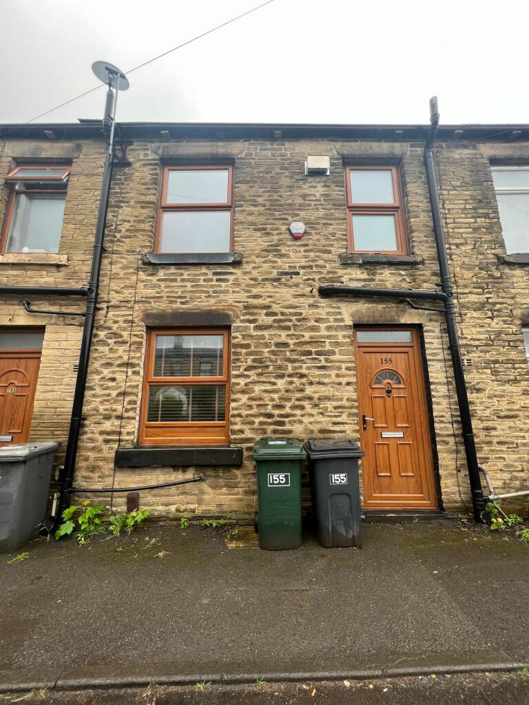 1 bedroom terraced house for rent in Halifax Road, Liversedge, WF15