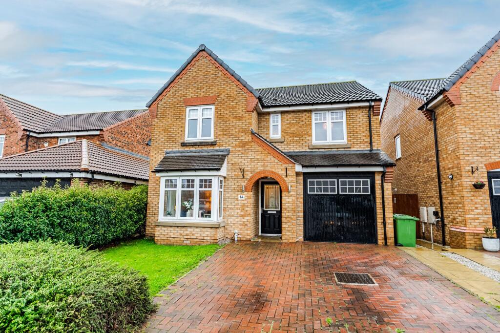 Main image of property: Amberwood Chase, Dewsbury, WF12