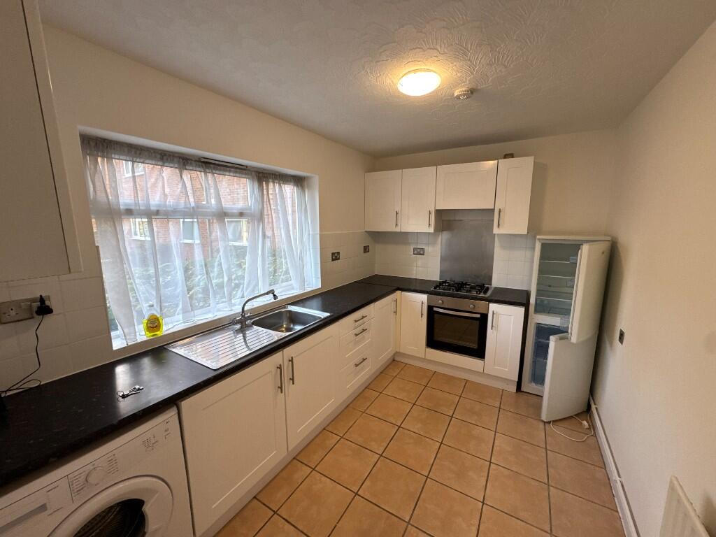 Main image of property: Cambridge Park, London, E11