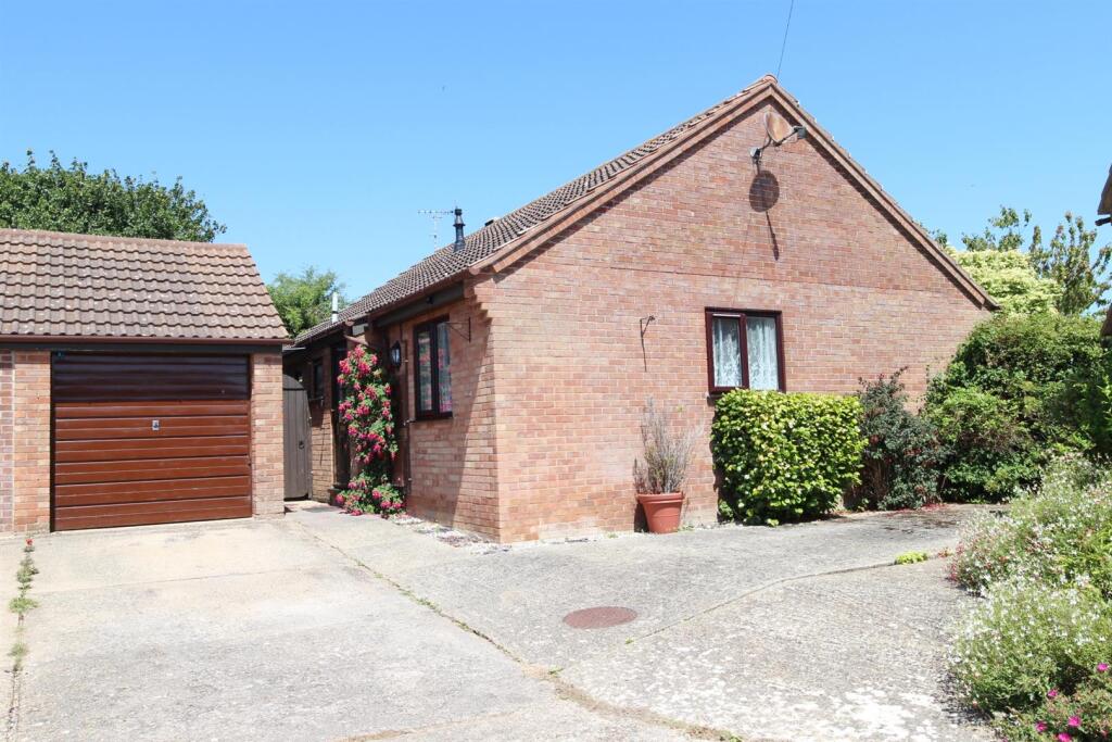 Main image of property: Noel Close, Hopton