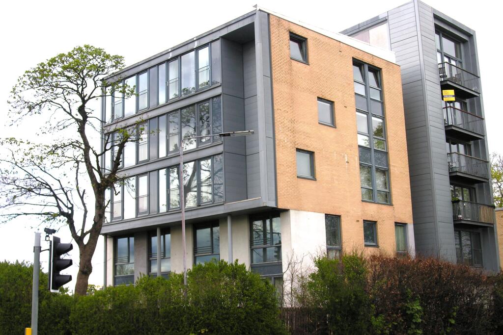 Main image of property: Brabloch Park, Paisley