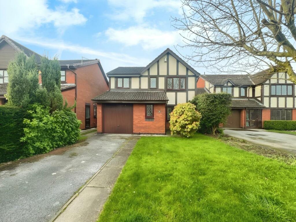 3 bedroom detached house for sale in Broadwell Drive, Leigh, WN7