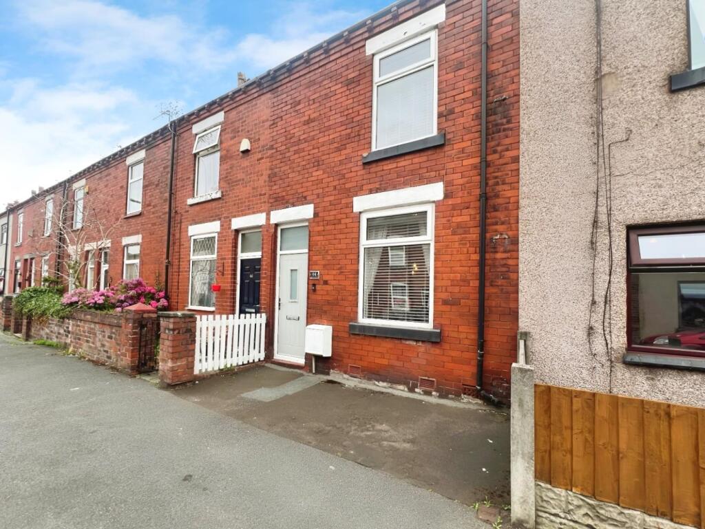 Main image of property: Oxford St, Leigh