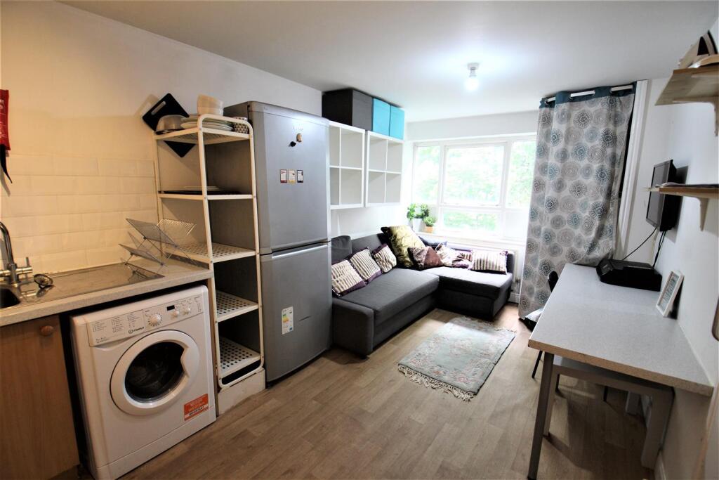 Main image of property: Victoria Street, Hyde Park, Leeds, LS3 1BT