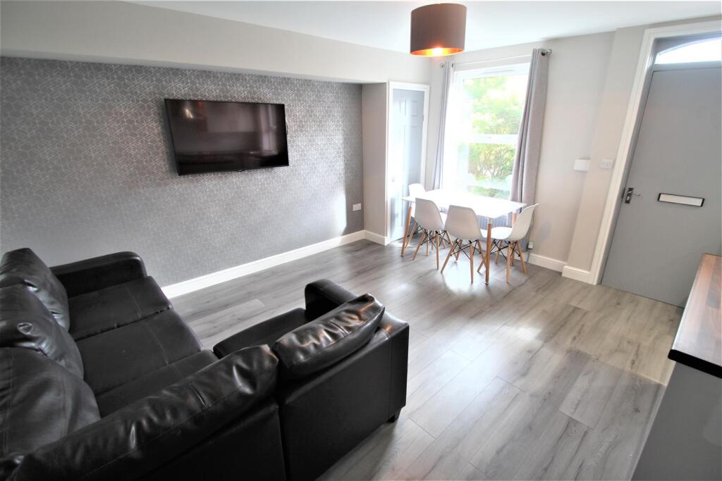 Main image of property: Granby Terrace, Headingley, Leeds, LS6 3BB