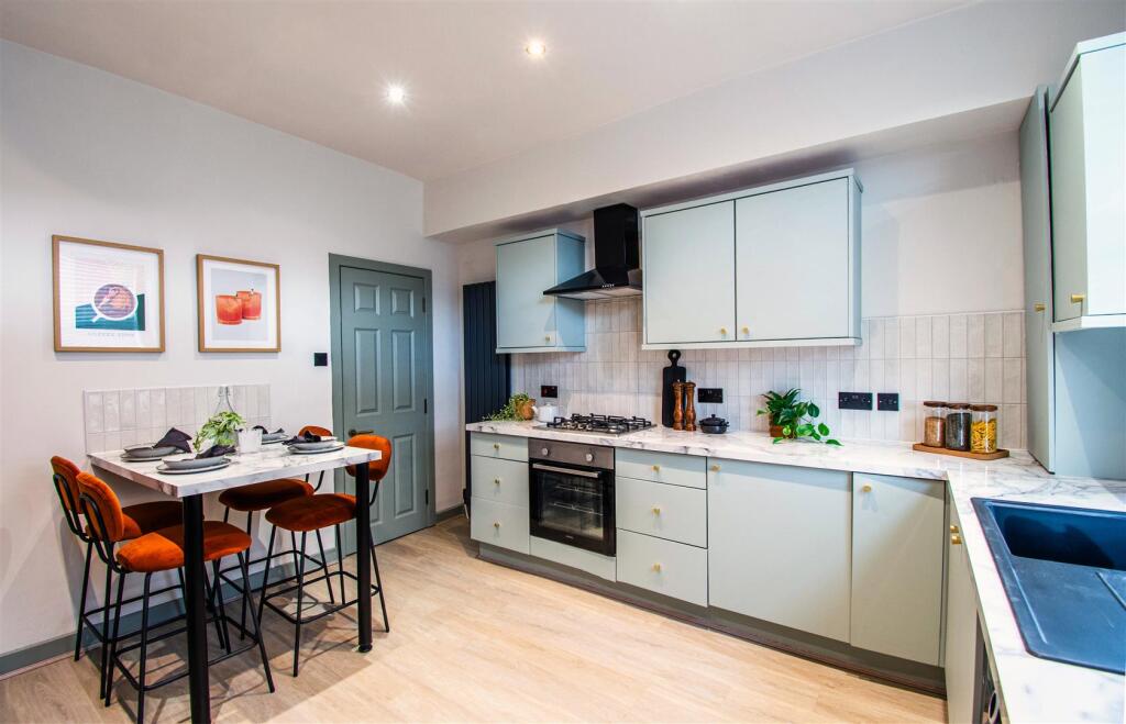 Main image of property: Beechwood Terrace, Burley, Leeds LS4, 2NG