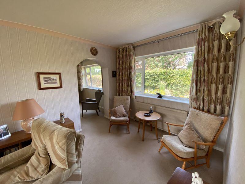 3 bedroom detached house for sale in Greenside Drive, Lostock Green