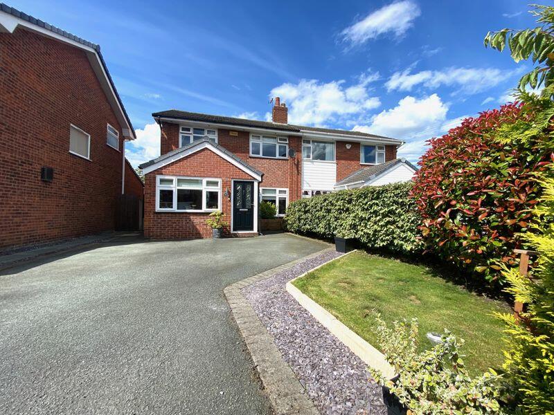 3 bedroom semidetached house for sale in Harris Road, Lostock Gralam , CW9