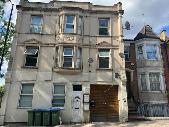 Main image of property: Hillreach, London, SE18