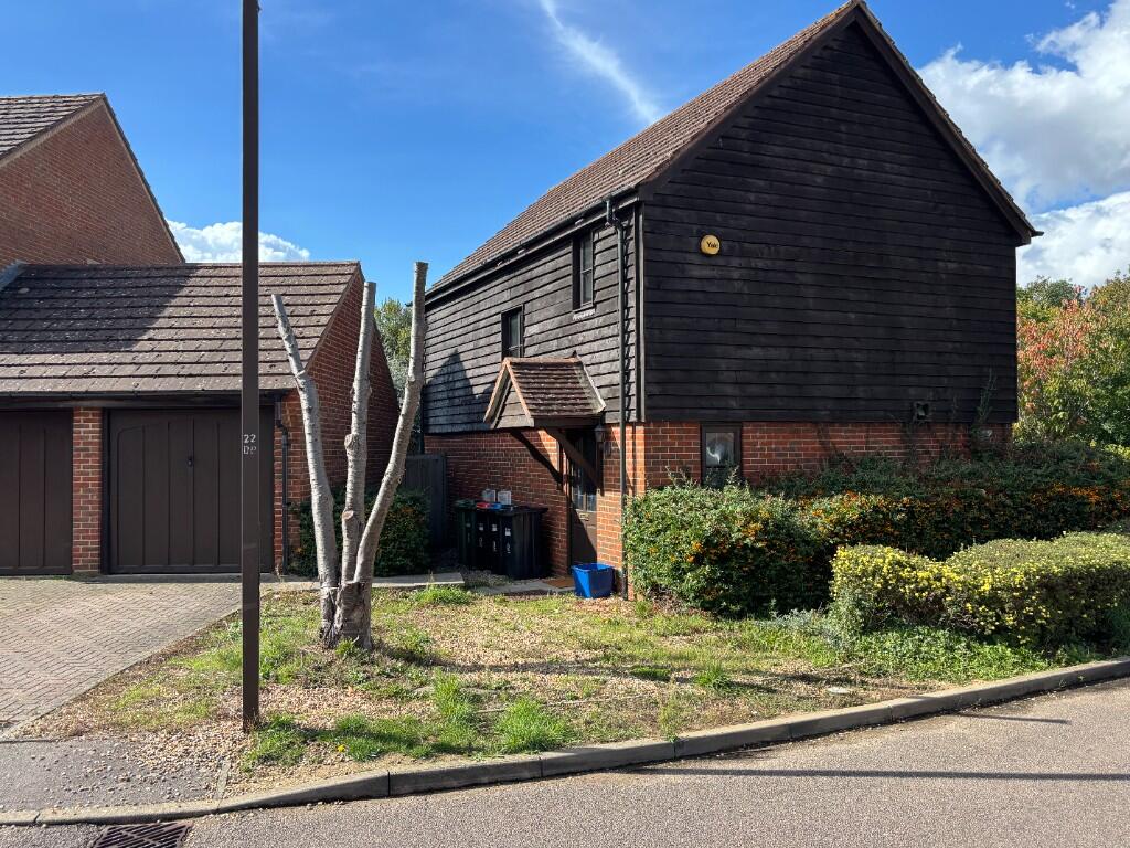 Main image of property: Deacon Place, Milton Keynes, Buckinghamshire, MK10