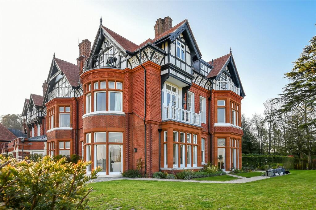 Main image of property: Bruce Manor Close, Wadhurst, TN5
