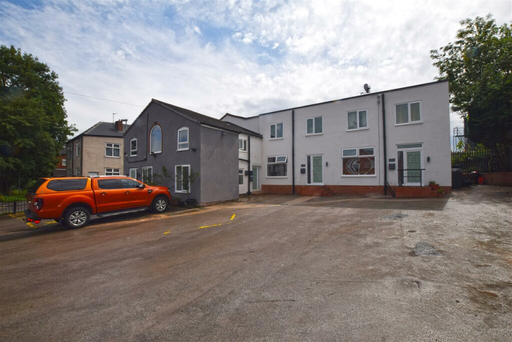 1 bedroom apartment for sale in Fielding Street, Middleton, Manchester, M24