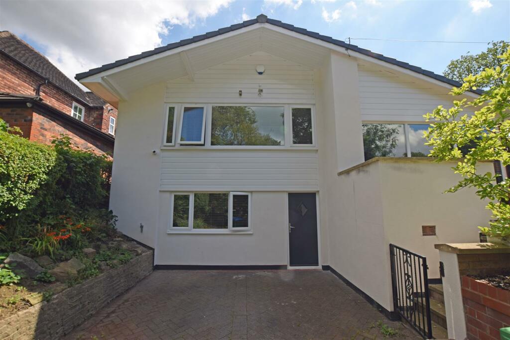 4 bedroom detached bungalow for sale in Woodlands Way, "Woodside