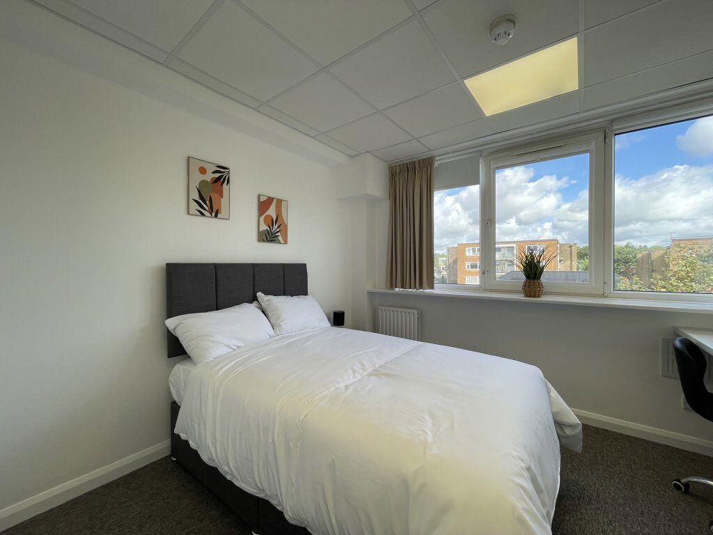 Main image of property: Wilbury Villas - P2043S69