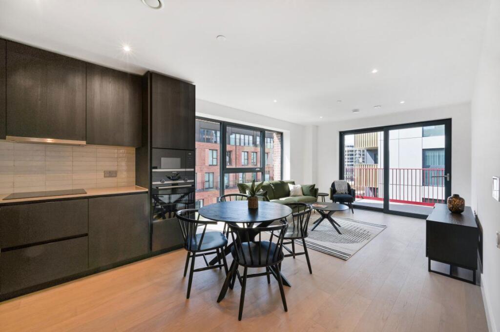 Main image of property: Hawksbury Heights - P2043S88
