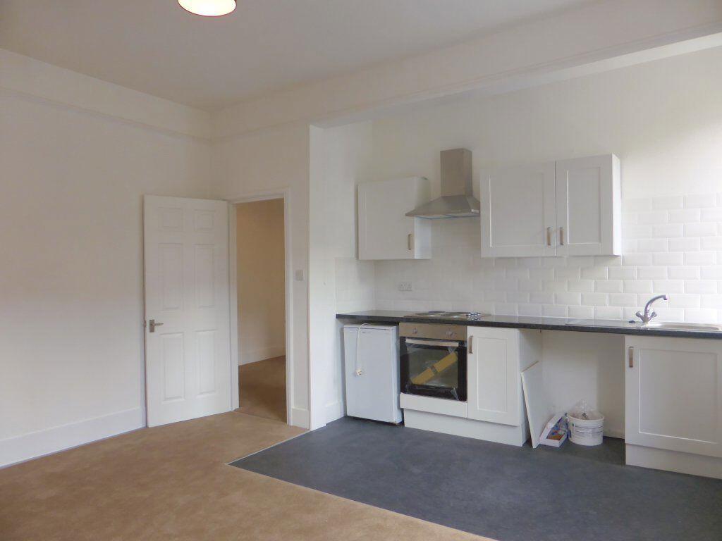 Main image of property: Kings Mews - P1291