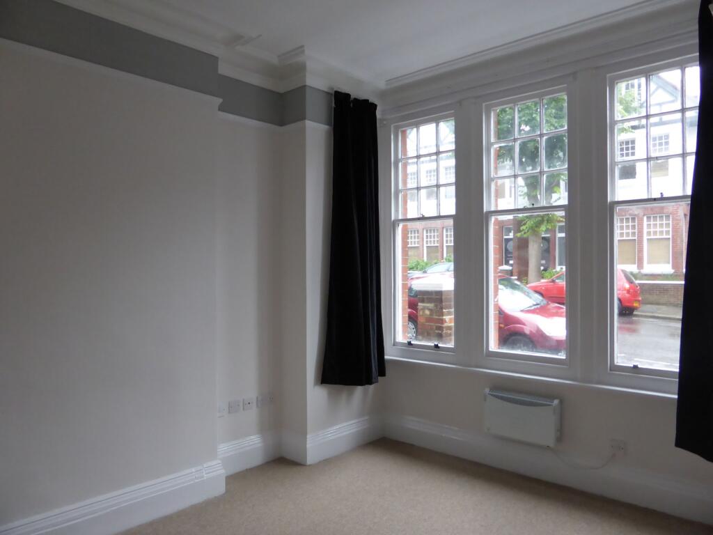 Main image of property: York Avenue - P1039