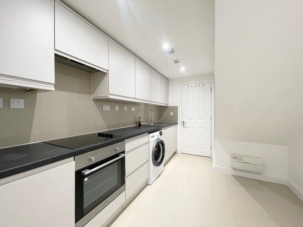 Main image of property: Old Steine - P2043S24