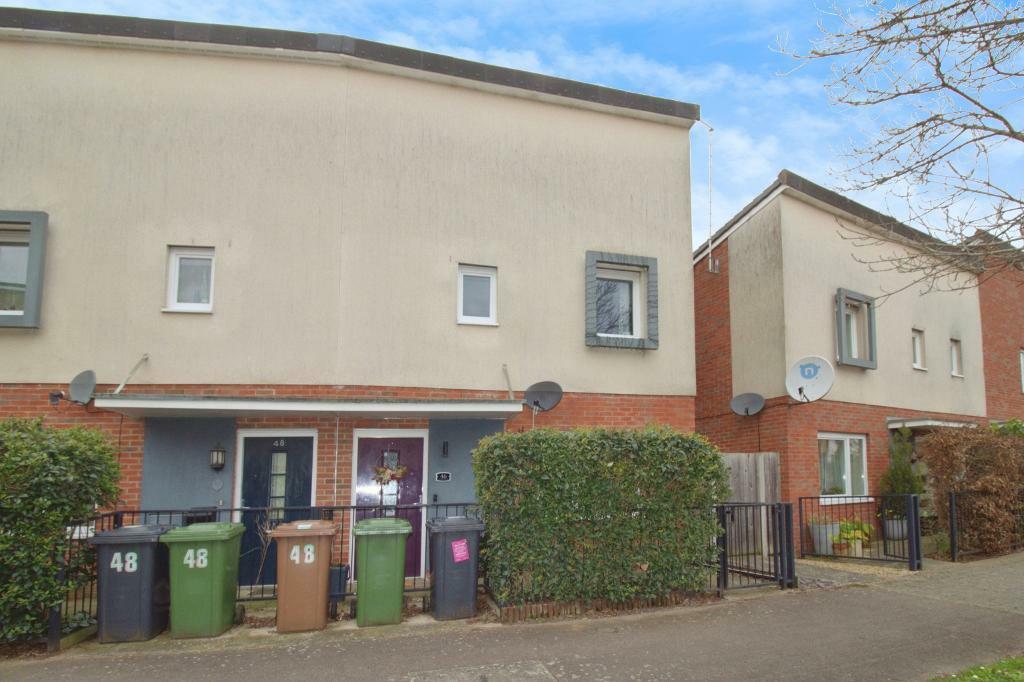 2 bedroom end of terrace house for sale in Cook Avenue, Hempstead