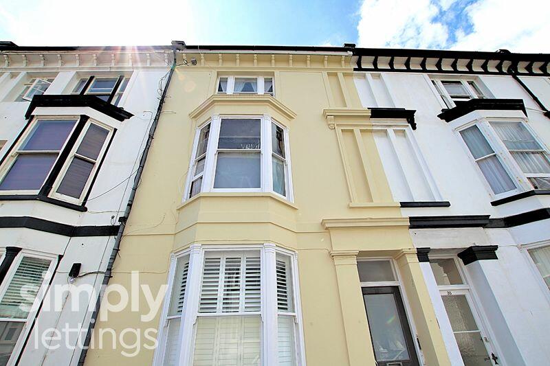 3 bedroom maisonette for rent in Chesham Road, Brighton, BN2