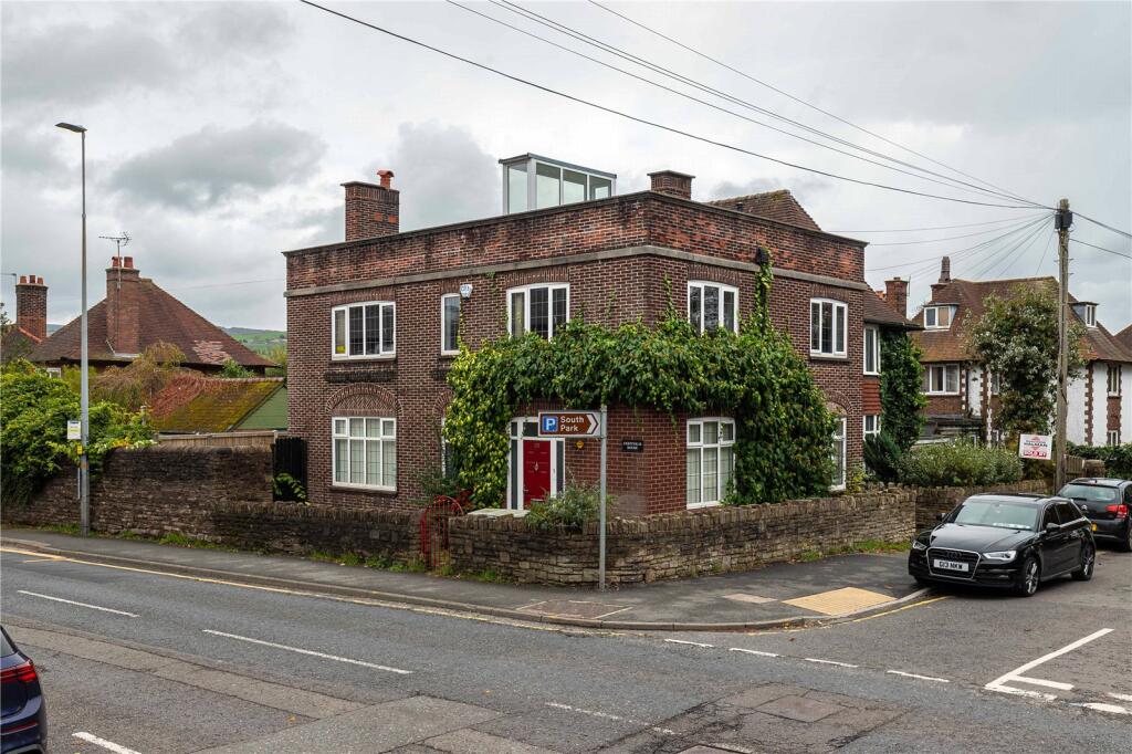 Main image of property: Park Lane, Macclesfield, Cheshire, SK11