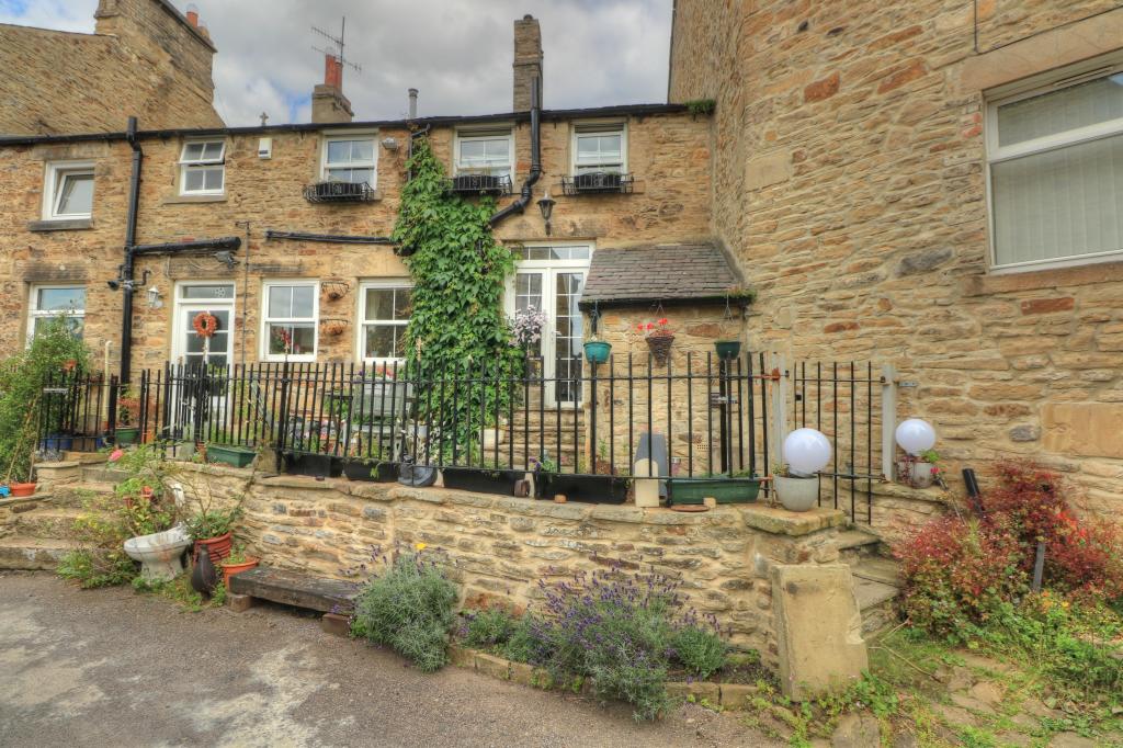 3 bedroom cottage for sale in Front Street, Shotley Bridge, Consett, DH8