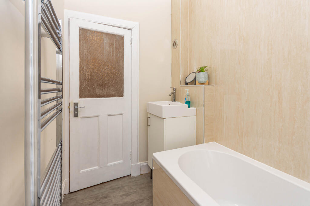 2 bedroom flat for sale in Balcarres Street, Edinburgh, EH10