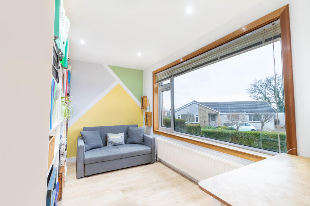 3 bedroom detached bungalow for sale in Whinfield Place, Newportontay