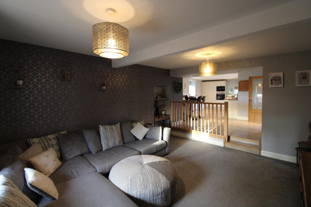 4 bedroom detached house for sale in Novar Road, Alness, IV17