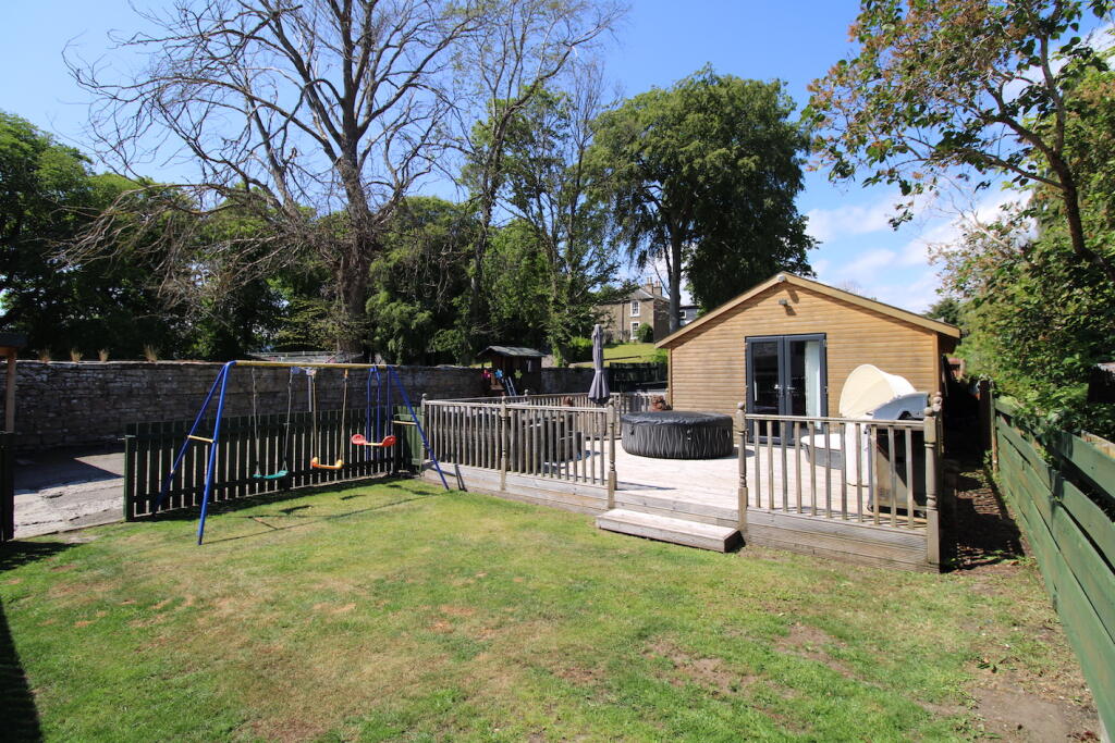 4 bedroom detached house for sale in Novar Road, Alness, IV17