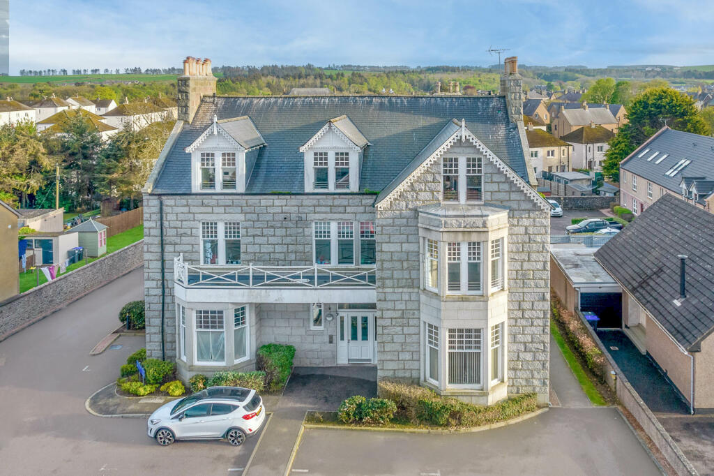2 bedroom apartment for sale in Kincardine Court, Stonehaven, AB39