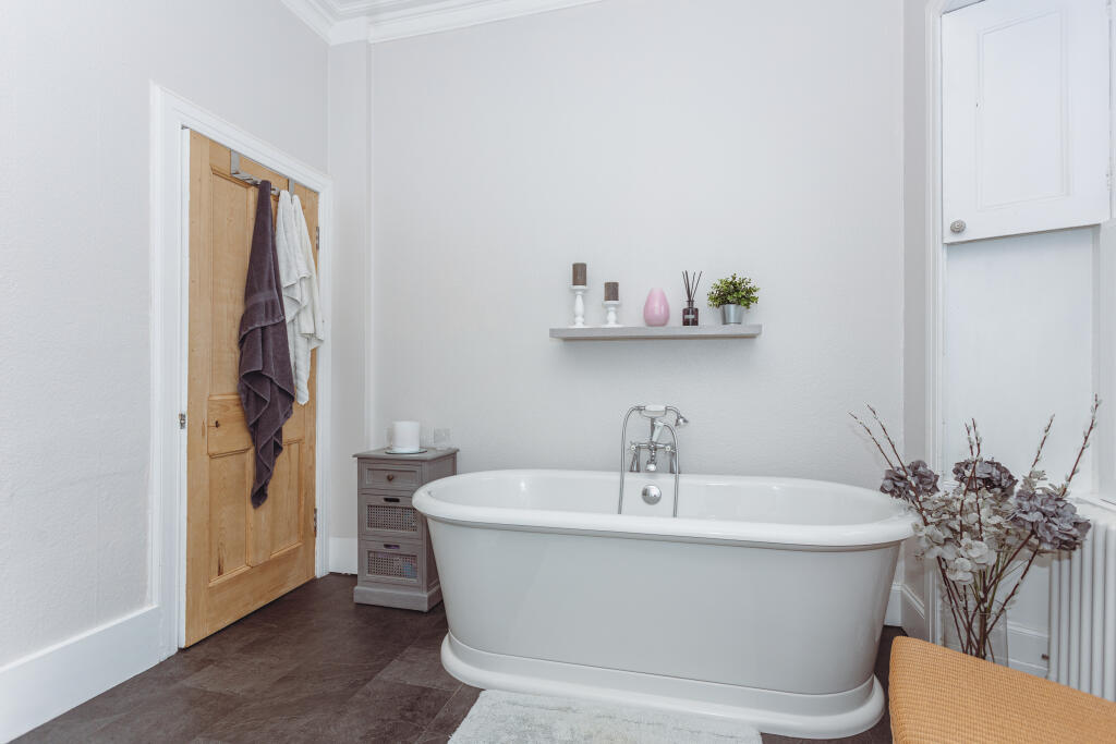Additional property image - George Street, Dumfries, DG1