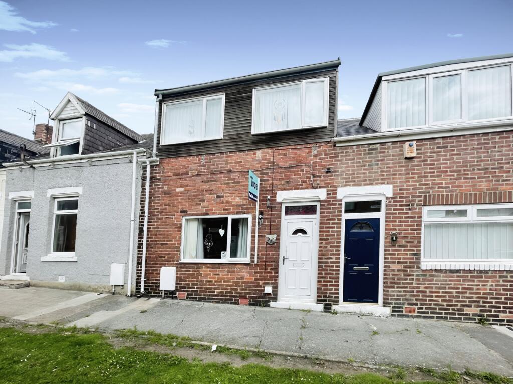3 bedroom terraced house for sale in James Street North, Seaham, SR7