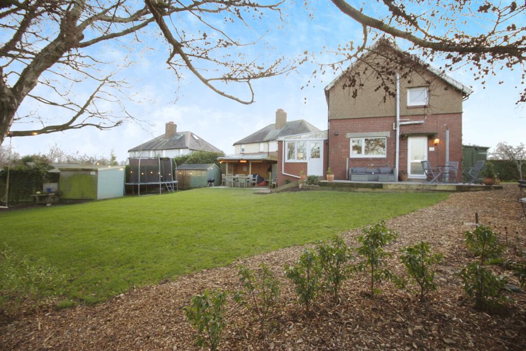 3 bedroom semidetached house for sale in Hipsburn Crescent, Alnwick, NE66