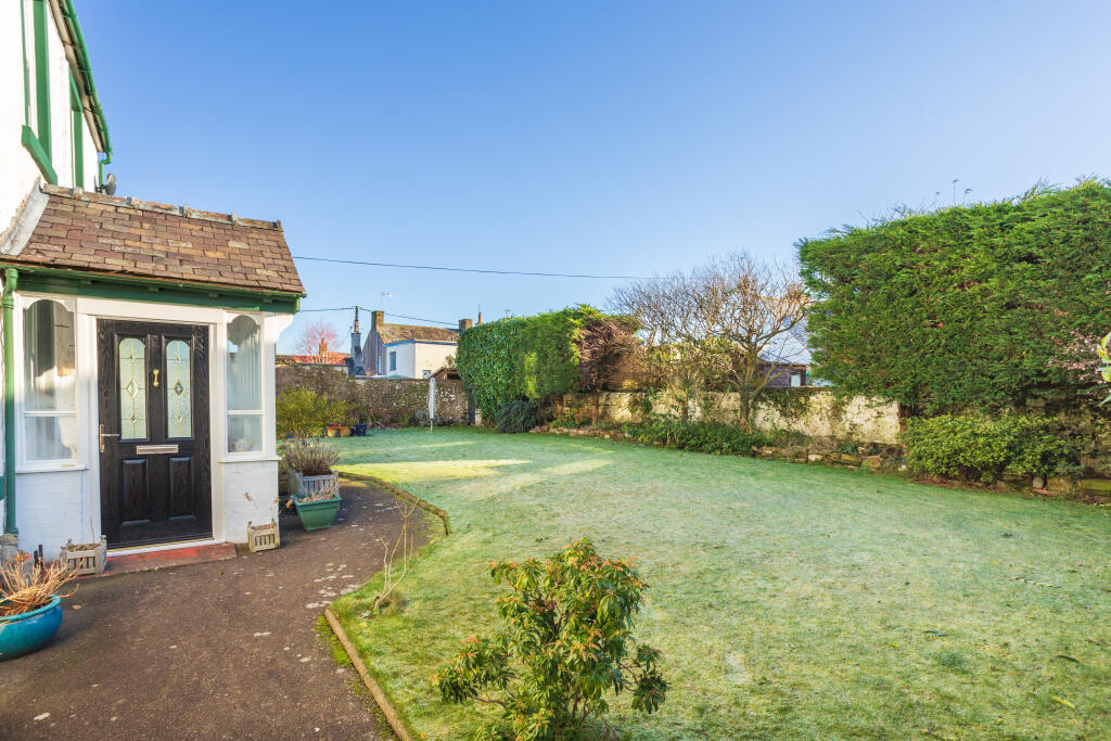 Additional property image - 27 Castle Street, Lochmaben, Lockerbie, DG11
